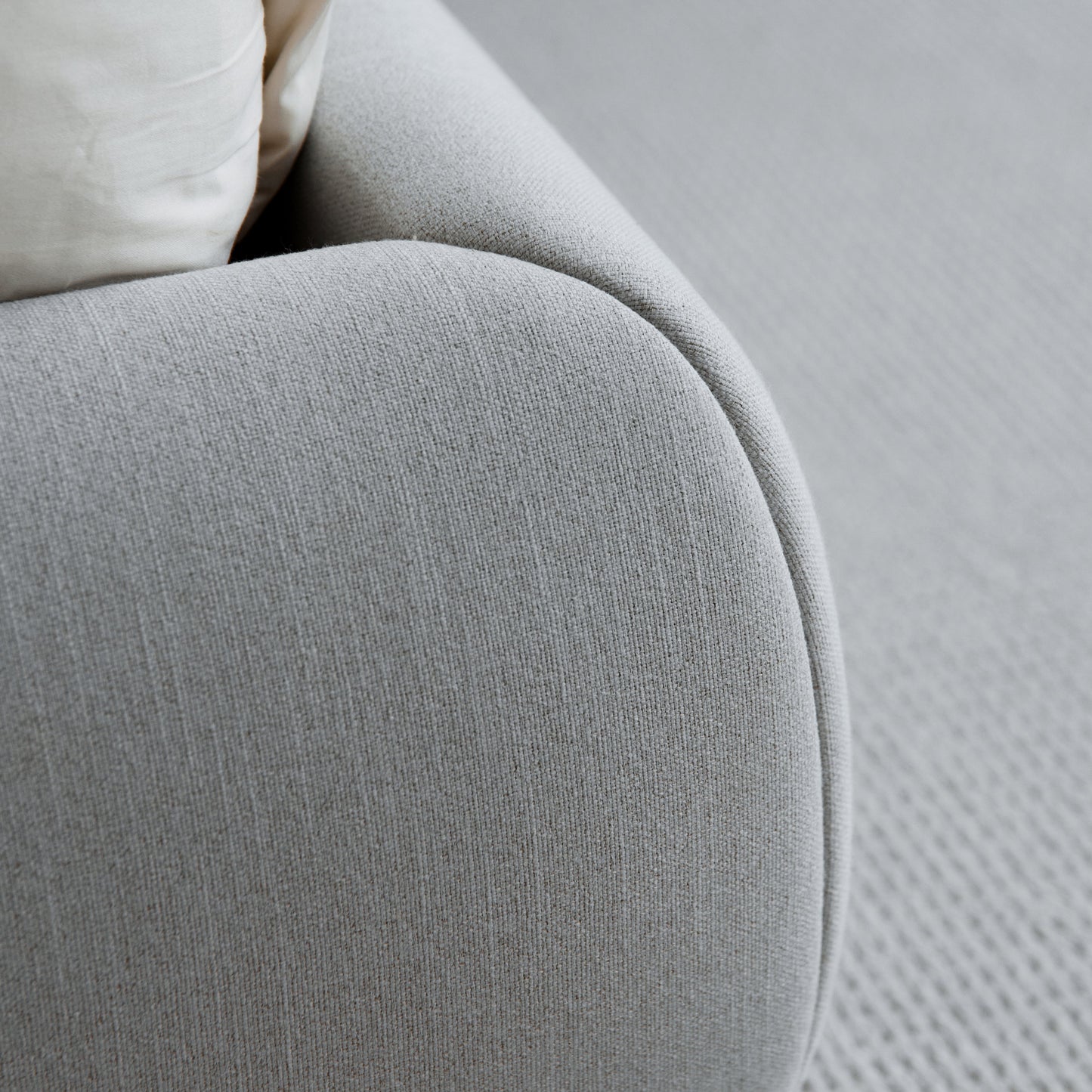 AURALIS FREESTANDING BED