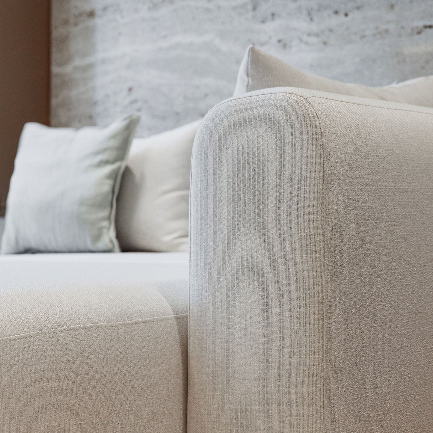 OASIS MIST SECTIONAL SOFA