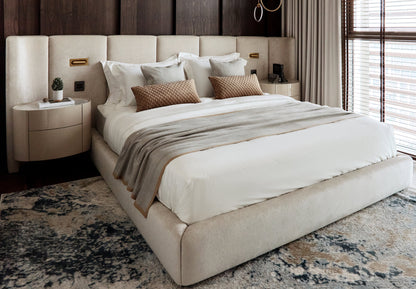 ORRIS BED WITH BUILT-IN LIGHTS AND SOCKETS