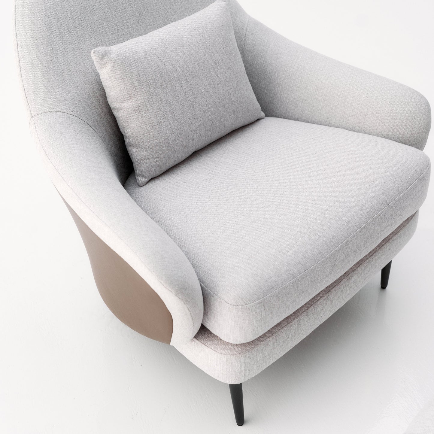 ARMCHAIR WITH POUF