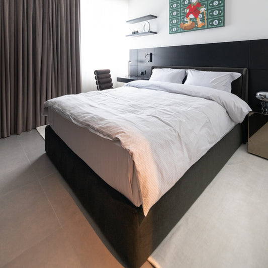 ECHELON BED WITH HYDRAULIC MECHANISM