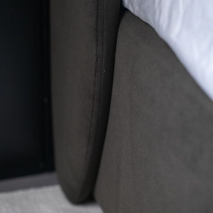 ECHELON BED WITH HYDRAULIC MECHANISM