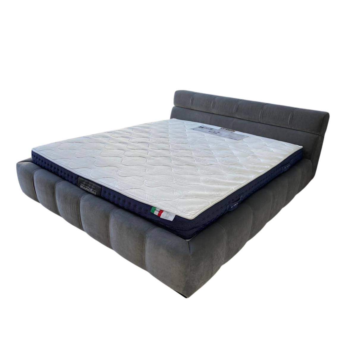 ZARIEN FREESTANDING BED